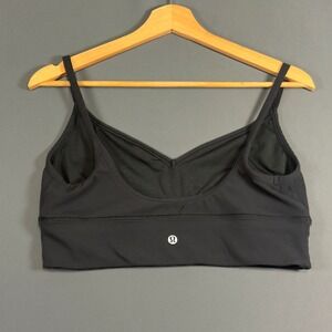 Lululemon Flow Y Nulu Bra Womens Size 12 Black Light Support Yoga Sports Bra